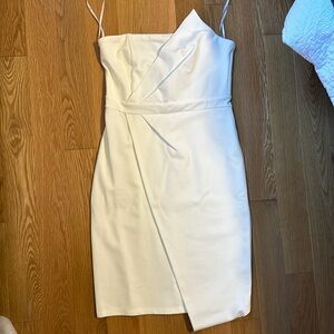 Lulu’s strapless dress
